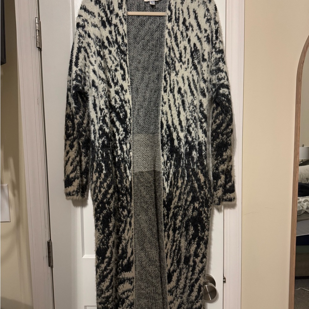 She + Sky Black,Cream, white Long fuzzy/soft Cardigan open front w/pockets OS